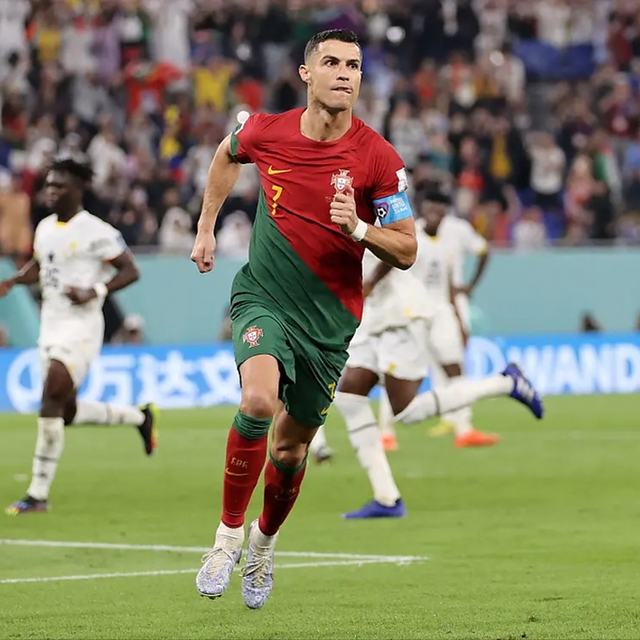 葡萄牙队险胜英格兰队,王皓统治全场的简单介绍 葡萄牙队险胜英格兰队,王皓统治全场的简单介绍