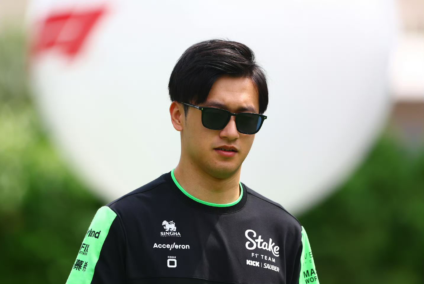 威廉姆斯鏖战索伯车队，周冠宇高光表现的简单介绍