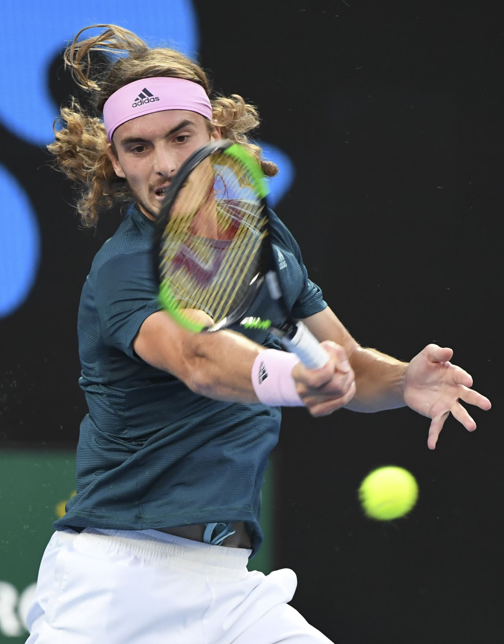 澳网轻取联合杯,西西帕斯带队取胜 澳网轻取联合杯,西西帕斯带队取胜